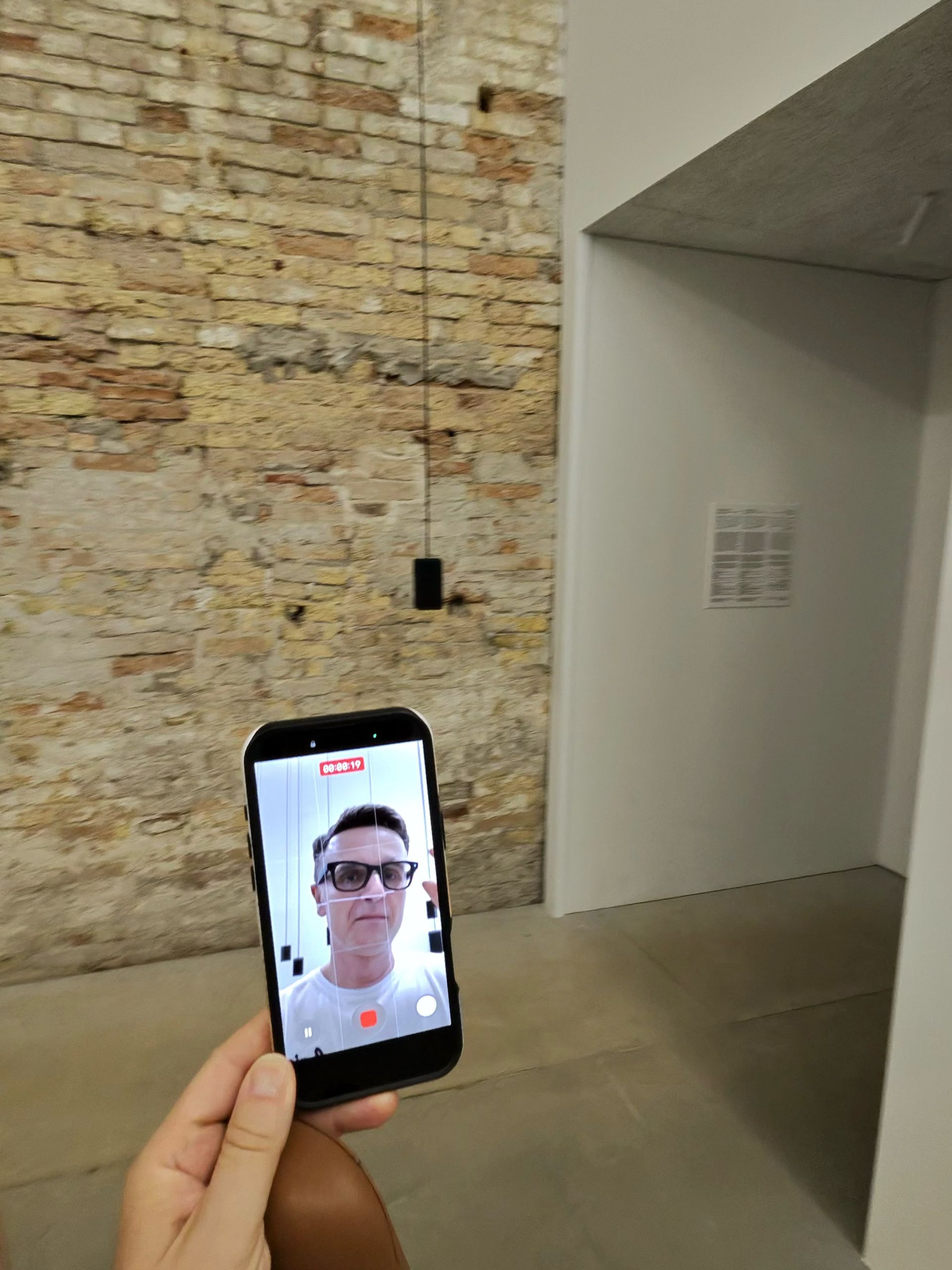 common.galleryImageAlt