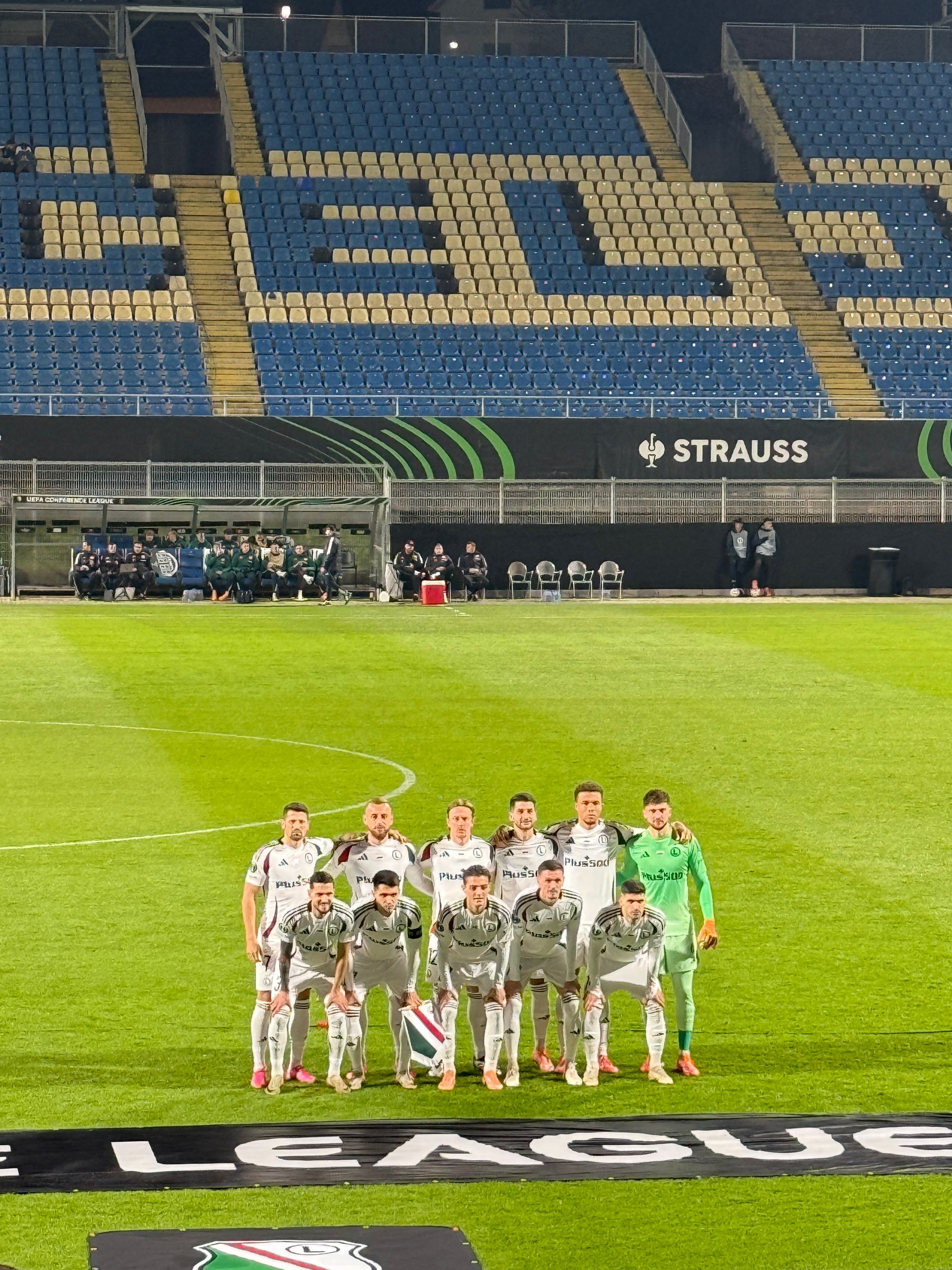 common.galleryImageAlt