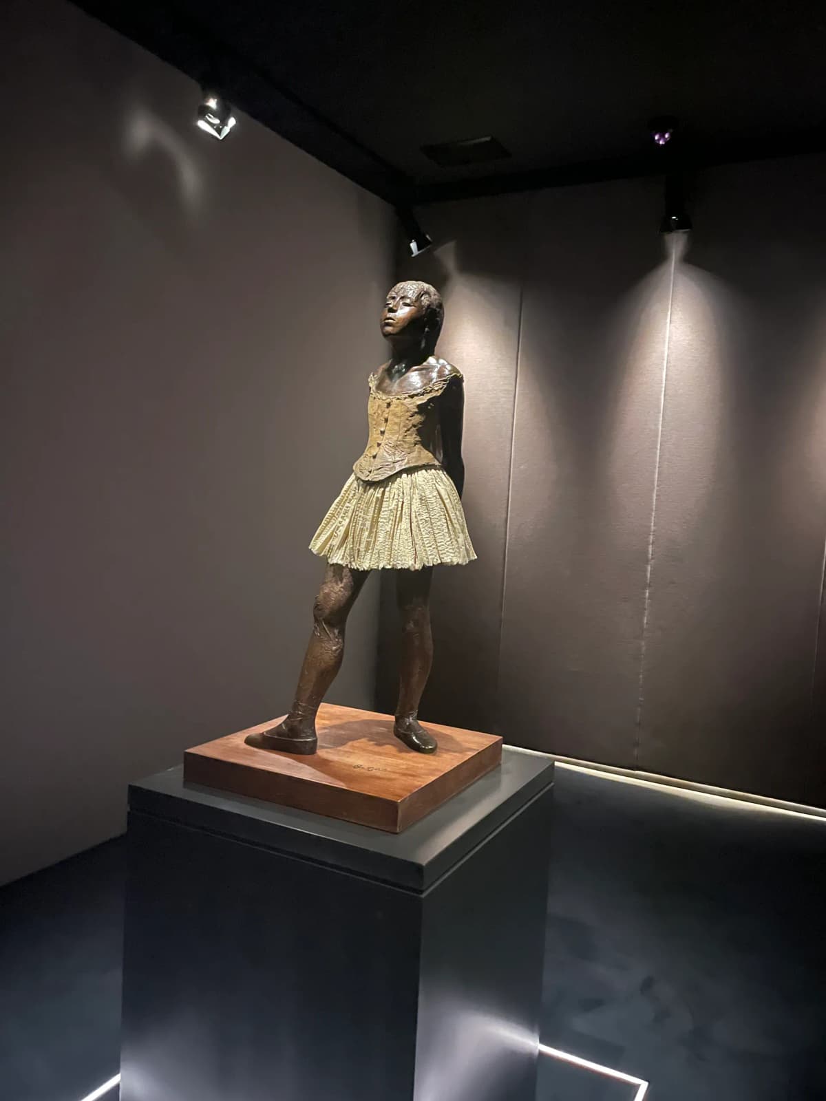 common.galleryImageAlt