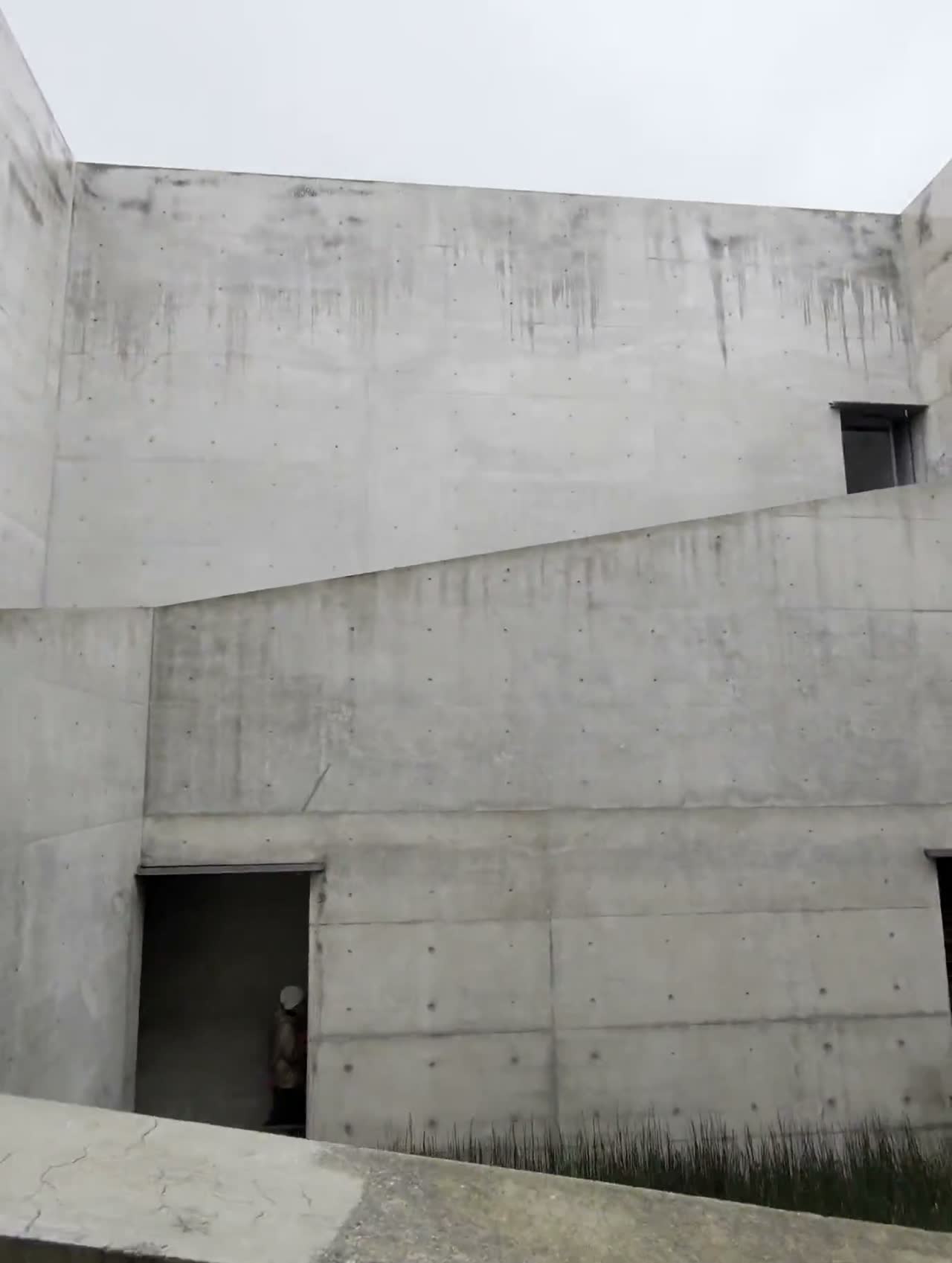 common.galleryVideoAlt